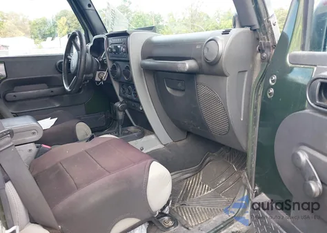 2008 Jeep Wrangler Unlimited X из США, поврежденный, VIN 1J4GA39148L504578